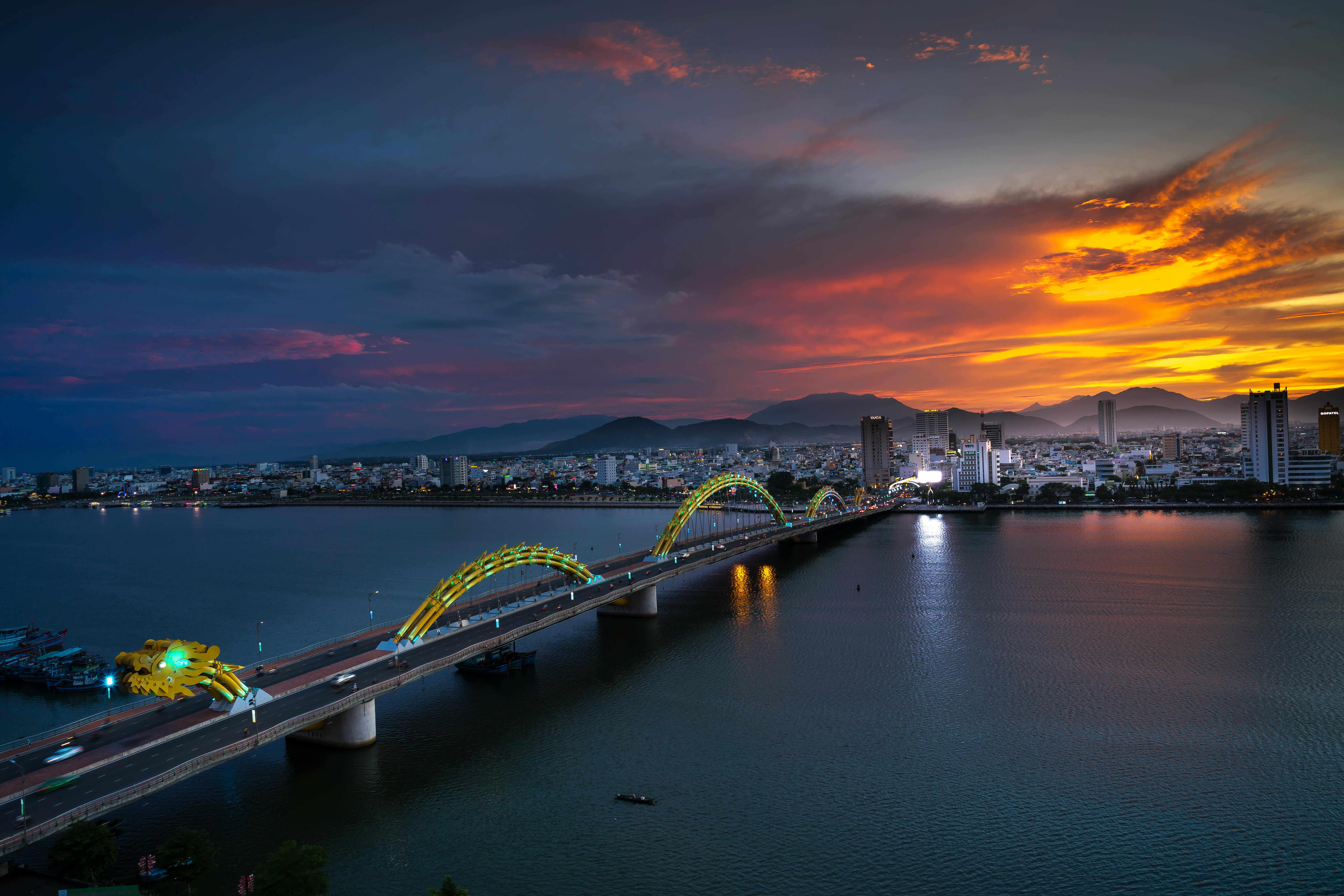 Dragon Bridge by Night