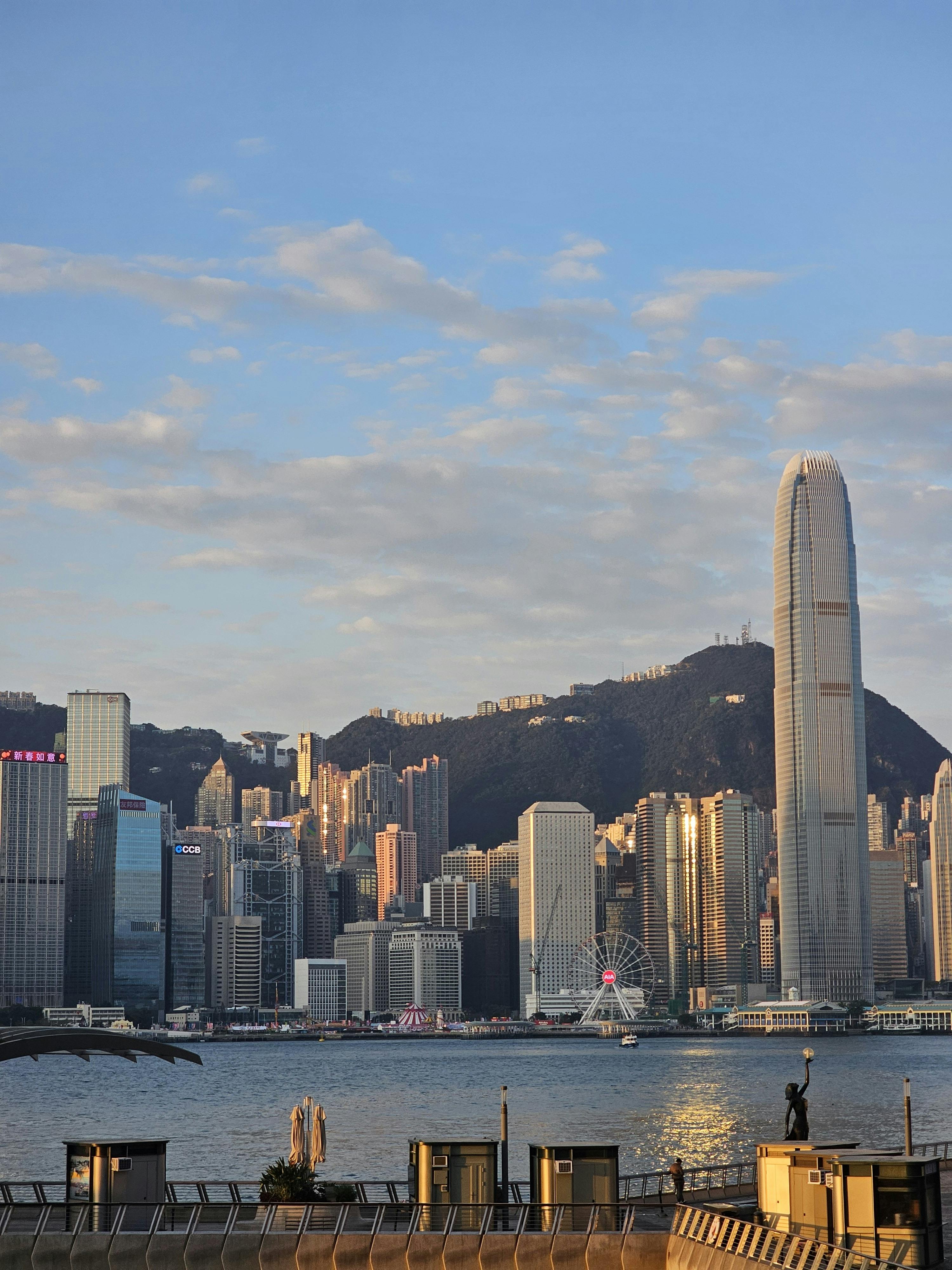 Victoria Peak view at dusk