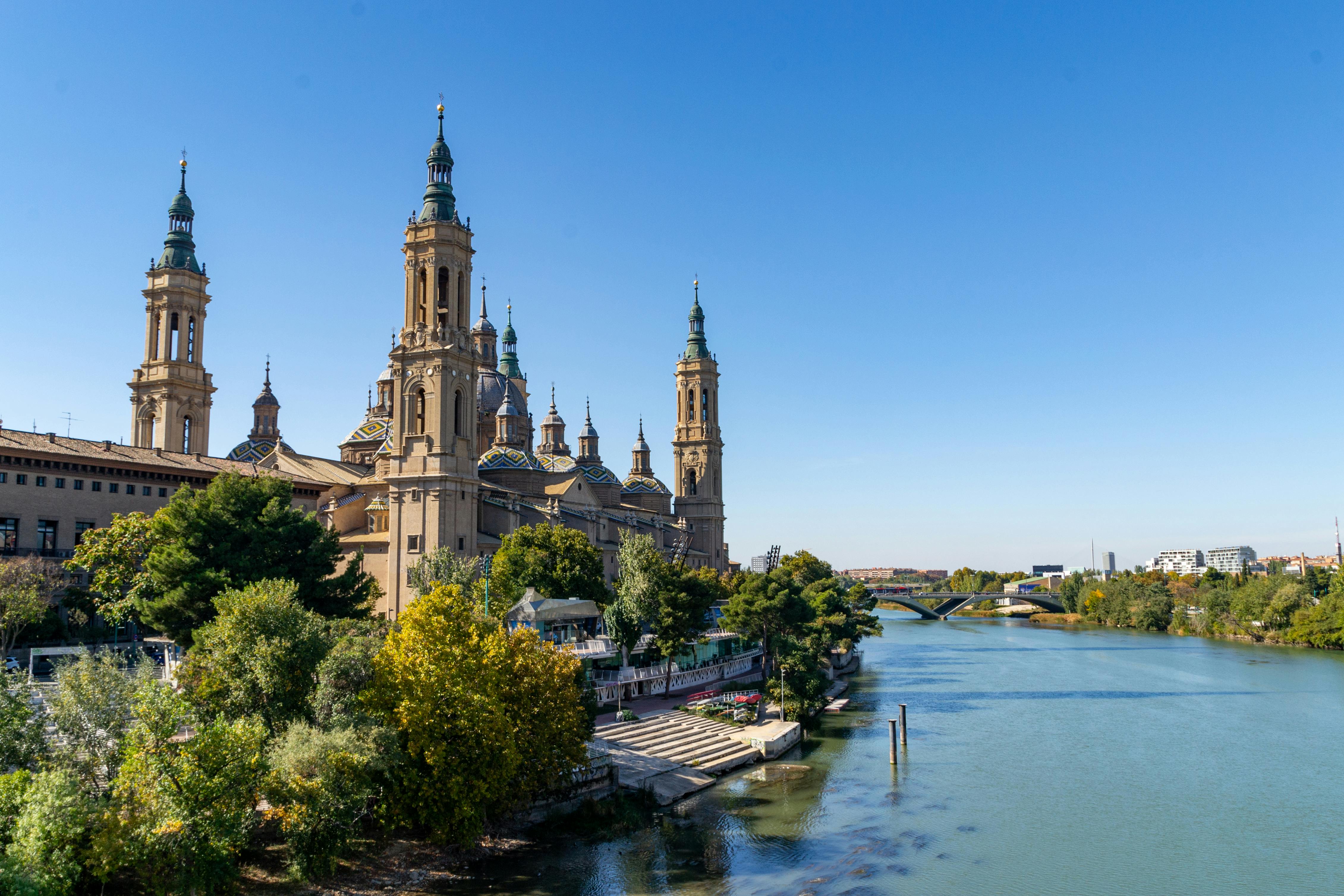Basílica in the water