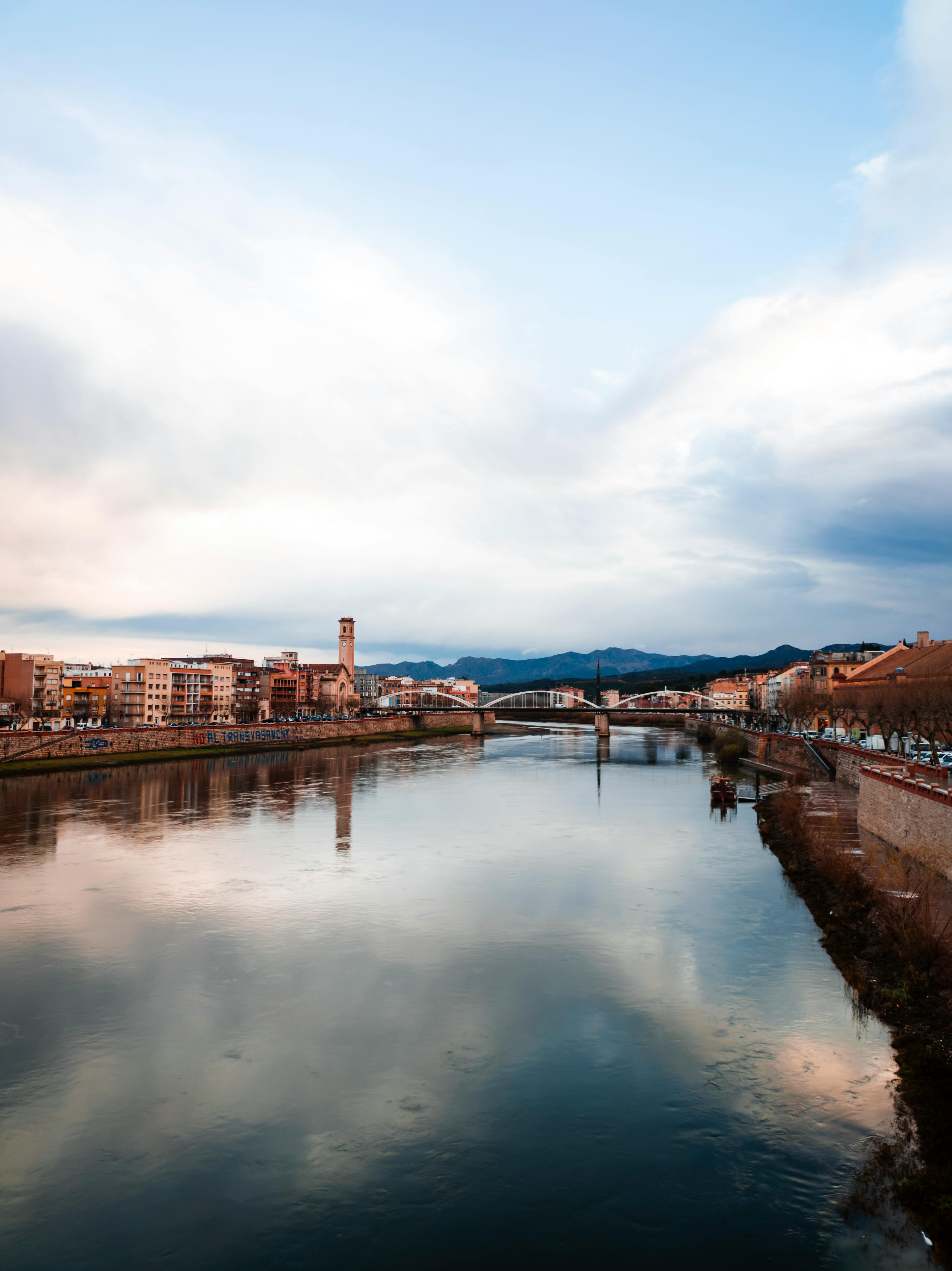 Ebro river walk